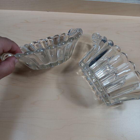 Vintage Heisey Clear Glass Mayonnaise and Pickle bowls Curled Handles - Picture 5 of 11